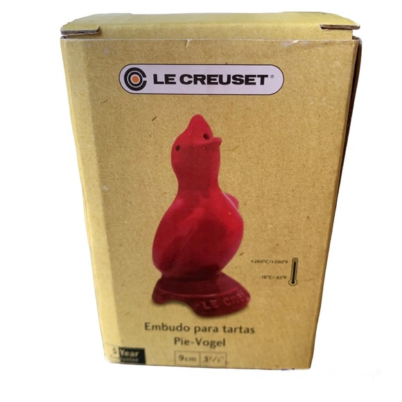 Le Creuset Kitchen Le Creuset Pie Bird Funnel Red Gradient New In